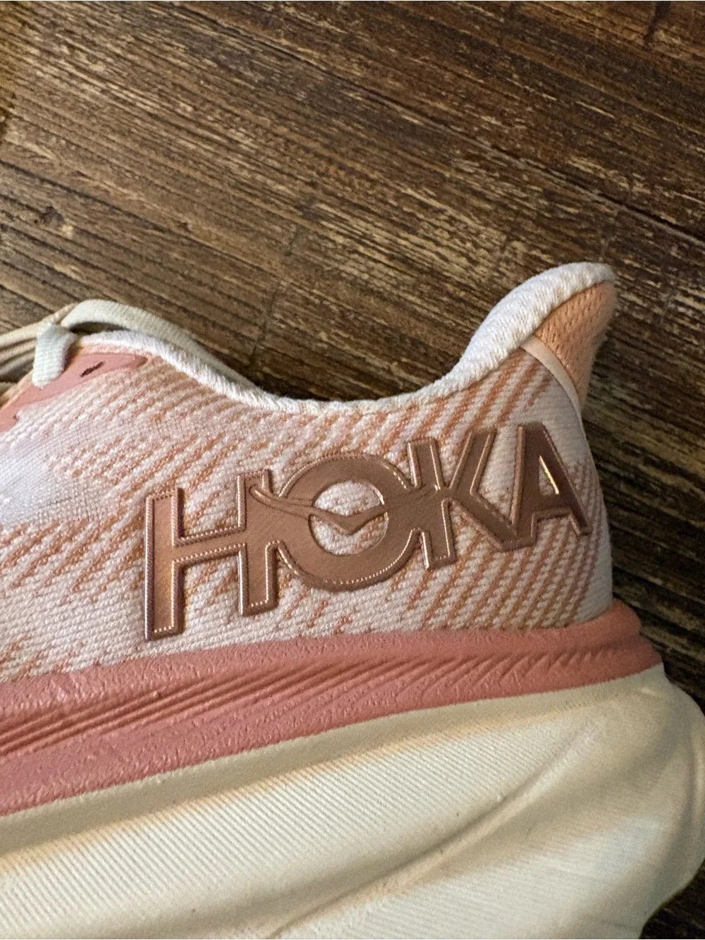 HOKA Clifton 9 Running Shoes Womens 7.5 Sandstone Cream Pink Peach